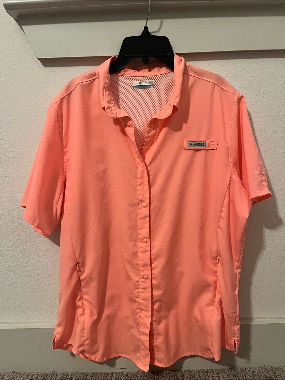 Columbia Men’s Short Sleeve Button-Down in Coral Peach